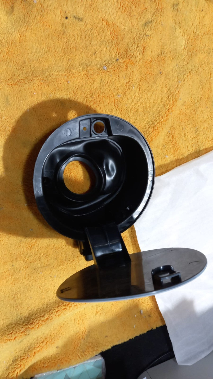 6R0809857D Coperchio  sportello  carburante Volkswagen Polo dal 2010 al 2018