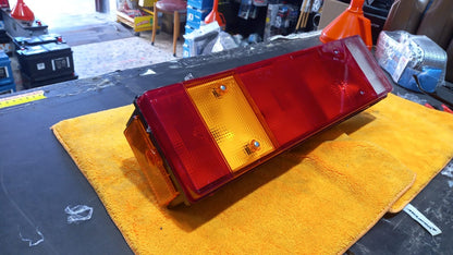 FANALE POSTERIORE SX SINISTRO PER IVECO CAMION AUTOACARRI ,TIR,BILICI,FURGONI