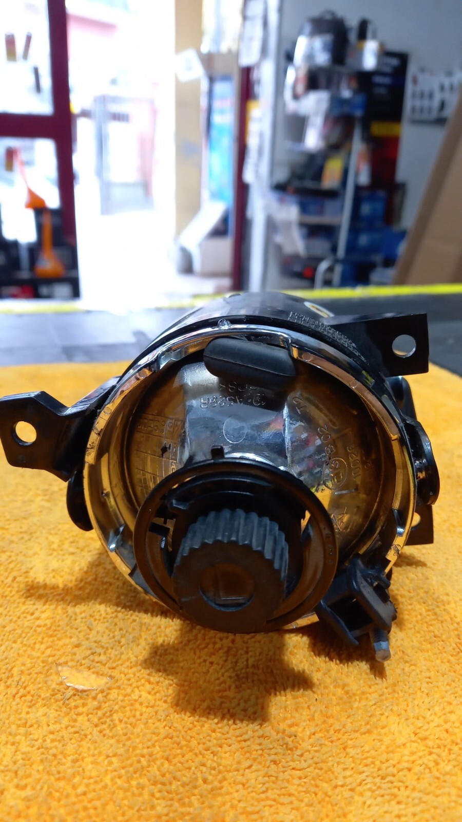 FENDINEBBIA DESTRO  VOLKSWAGEN   JETTA ,GOLF GTI,GTD,AMAROK,SCIROCCO,UP,