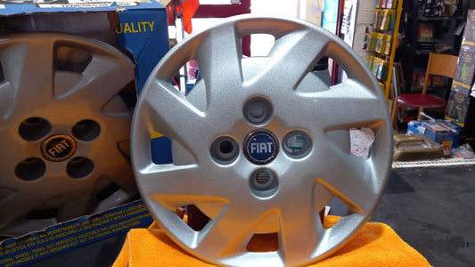 COPPE COPRICERCHI BORCHIE  PER FIAT PUNTO DAL 1999 IN POI CON CERCHIO 13''
