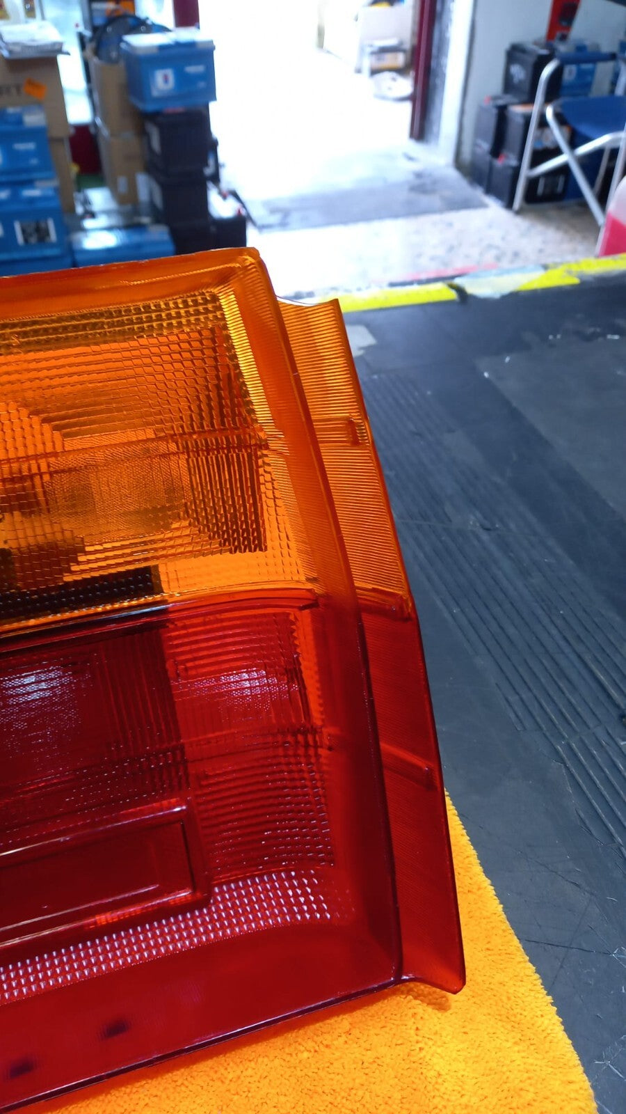GEMMA TRASPARENTE FANALE POSTERIORE SX SINISTRO FIAT UNO DAL 1983 A 1989