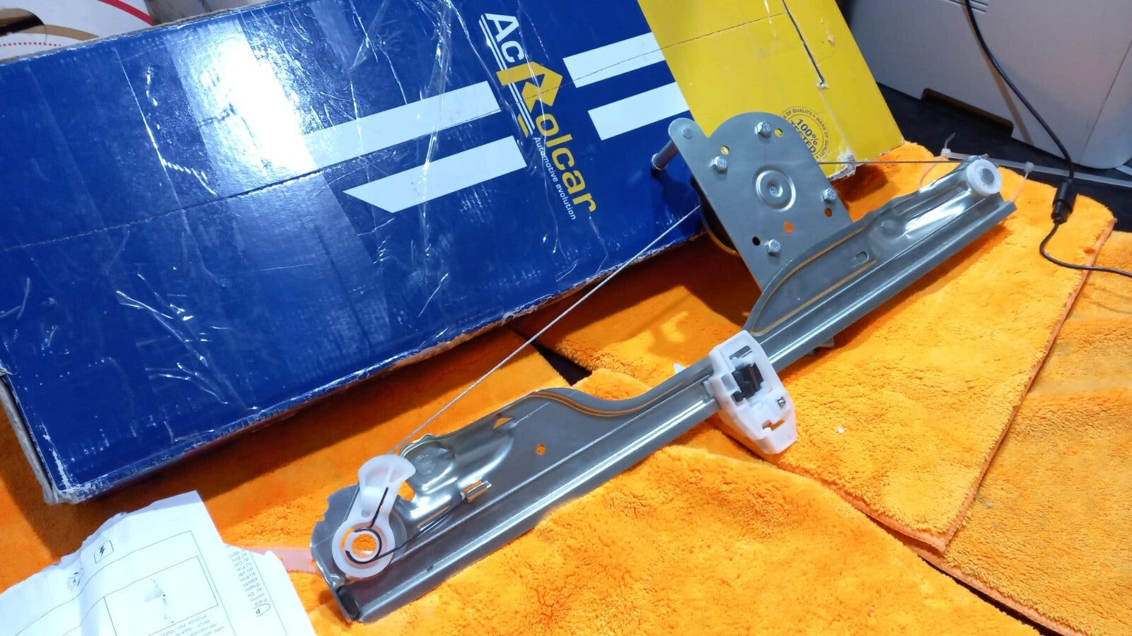 ALZAVETRO ALZACRISTALLO ANT.SX SINISTRO RENAULT MODUS =8200277577-478299-748381