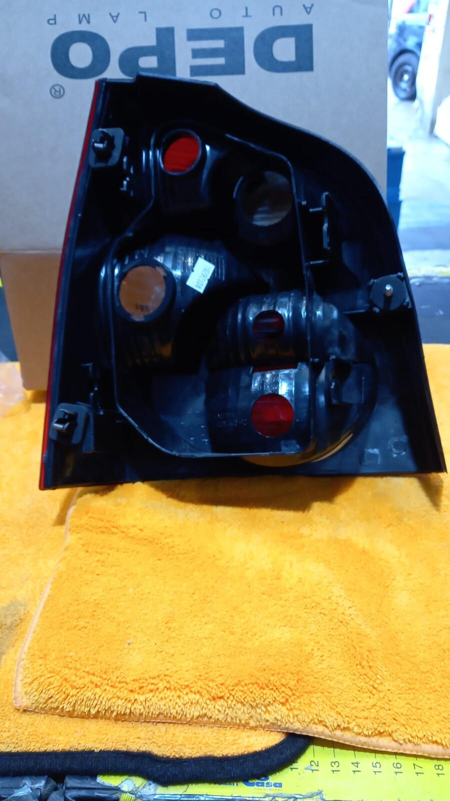 DEPO 441-1973-UE-CR FANALE POSTERIORE DX DESTRO VOLKSWAGEN POLO DAL 2001 AL 2005
