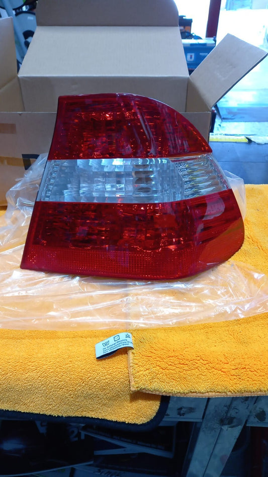 FANALE POSTERIORE DX DESTRO BMW SERIE 3 E 46 DAL 2001 AL 2005