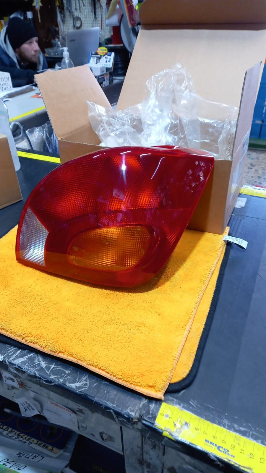 GR OTTICO FANALE POSTERIORE SX SINISTRO  FORD FIESTA-MAZDA 121 01/96 03/02