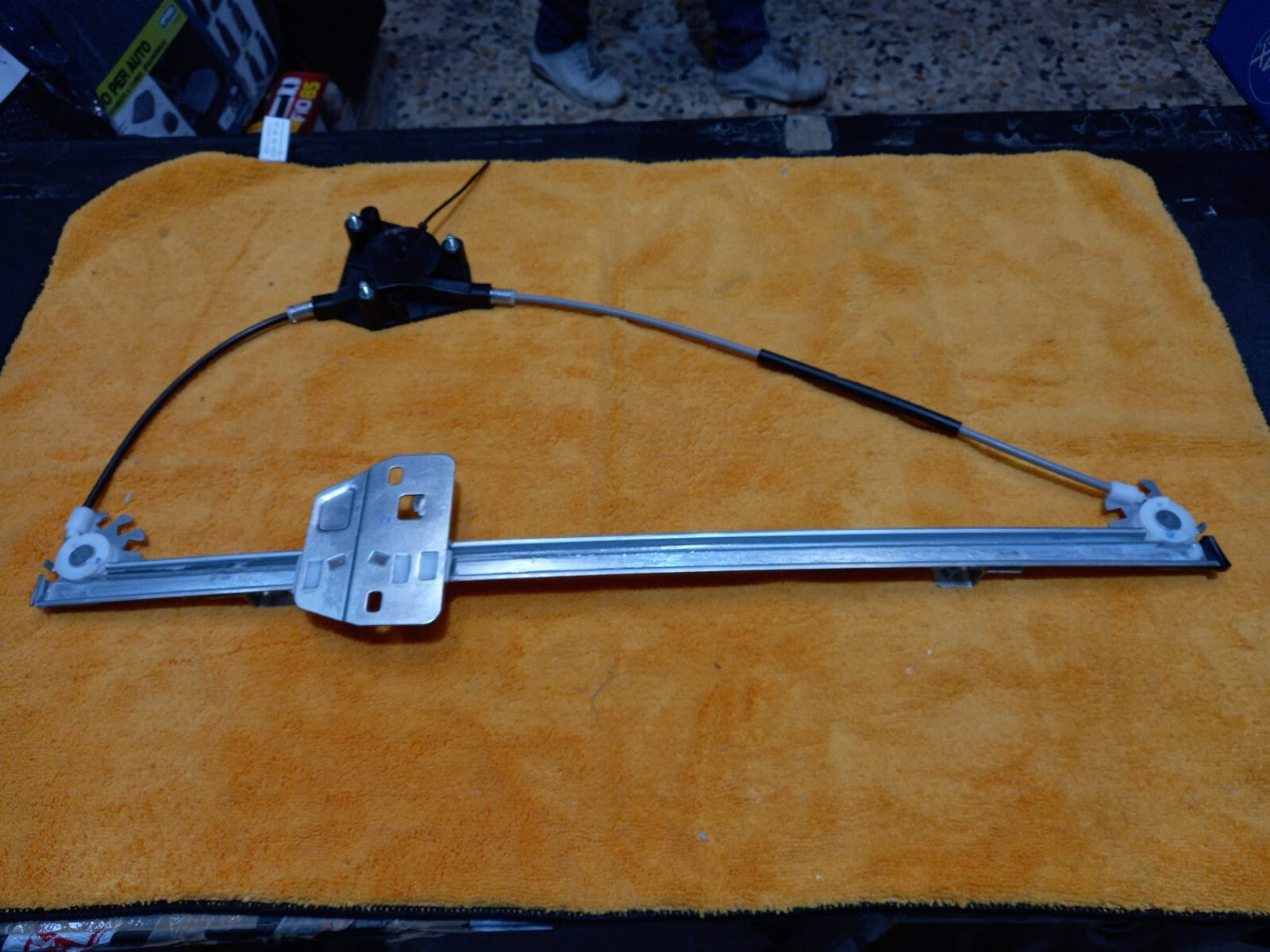 MECCANICA ALZACRISTALLO DX (DESTRO) IVECO DAILY DAL 2006 IN POI PER MOTORINO SME