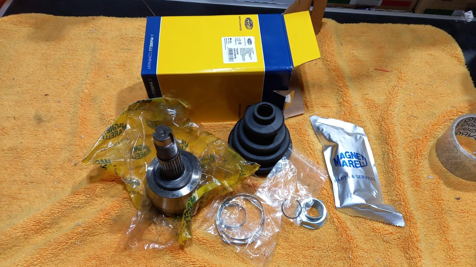 TOJ0106 MAGN MARELLI 302015100106 Kit giunto semiasse FIAT GRANDE PUNTO =LANCIA