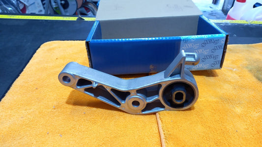 SWAG 40926328  SUPPORTO MOTORE OPEL CORSA