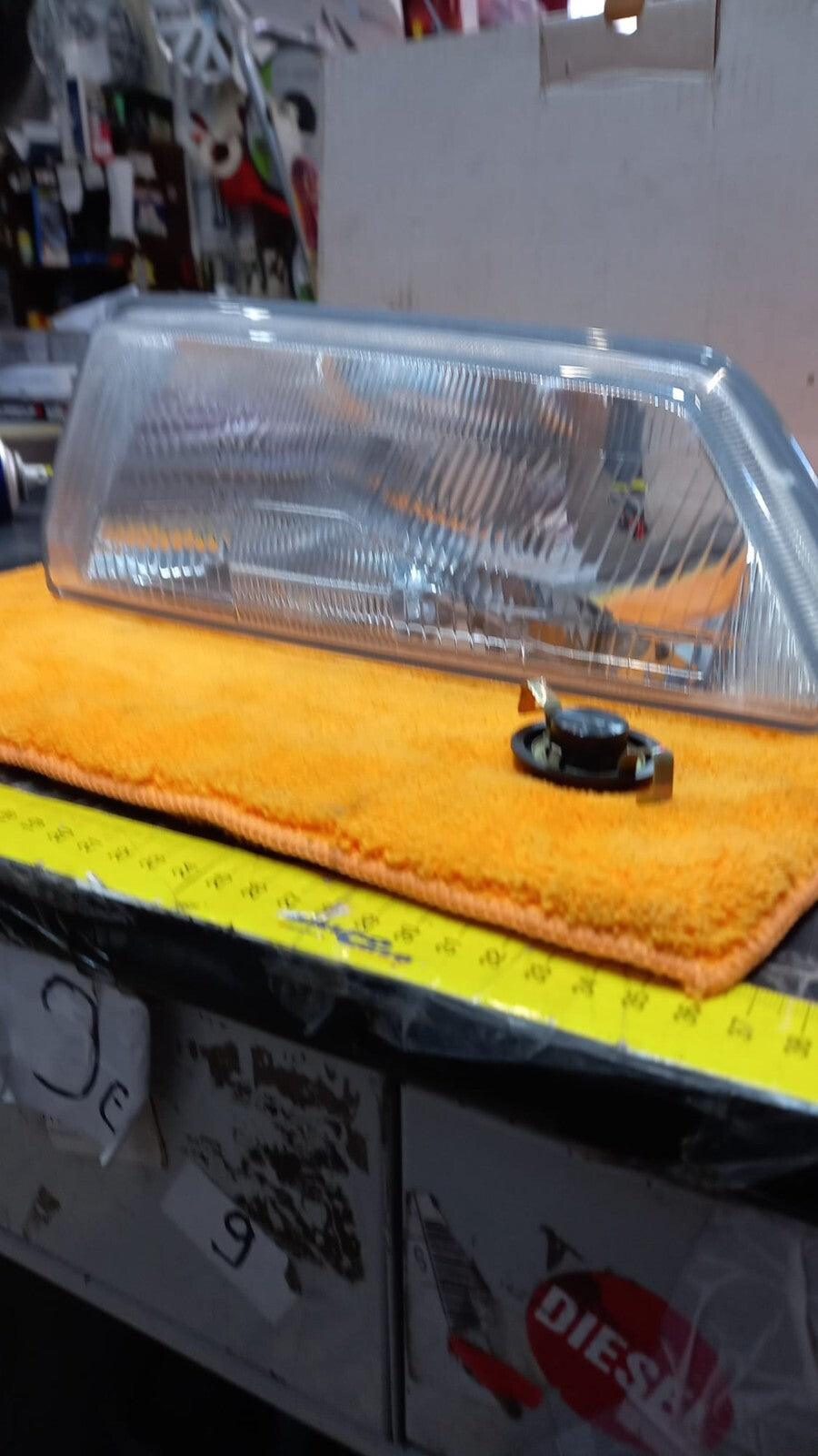 FARO PROIETTORE ANT .DX DESTRO PEUGEOT 106 DAL 1991AL AL 1996