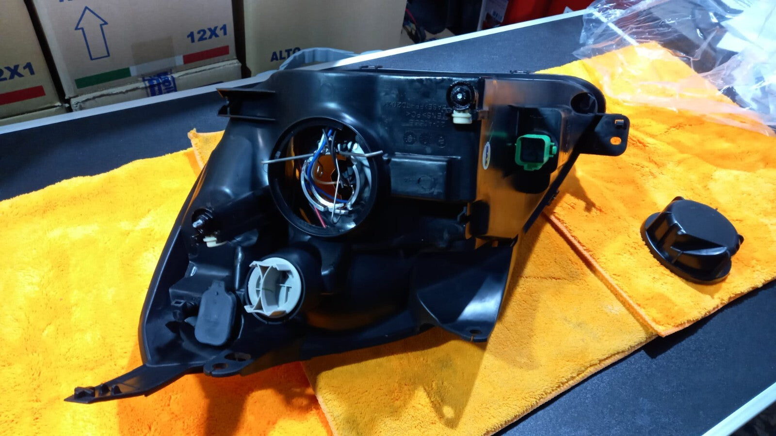 FARO PROIETTORE DX DESTRO FORD FIESTA 2002 A 2005