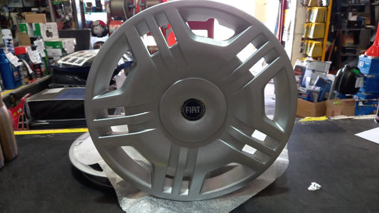 KIT 4 COPPE COPRICERCHI PER FIAT PUNTO DAL 2003 IN POI CON CERCHIO 15''