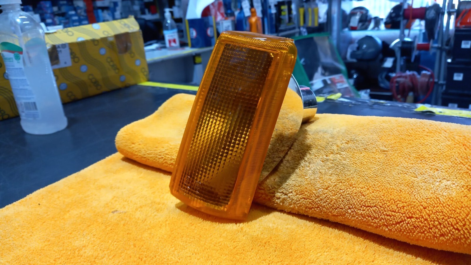 FANALE FRECCIA ANTERIORE DX DESTRA OPEL CORSA 1983 AL 1990