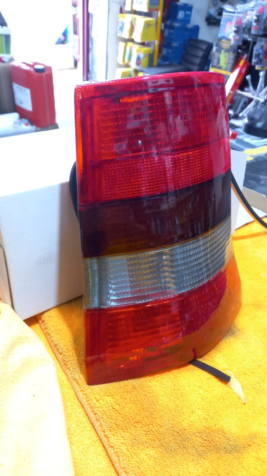FANALE POSTERIORE FUME SX SINISTRO  OPEL ASTRA F SW STATION WAGON DAL 1991 AL 98