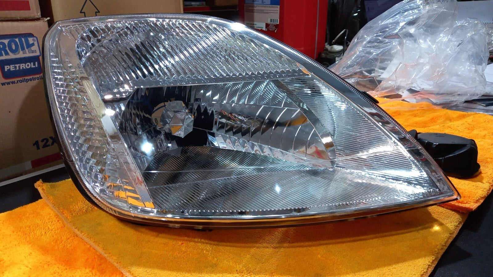 FARO PROIETTORE DX DESTRO FORD FIESTA 2002 A 2005
