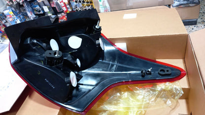 FANALE POSTERIORE SX SINISTRO   FORD FOCUS BERLINA  5 PORTE DAL 2011 AL 2014
