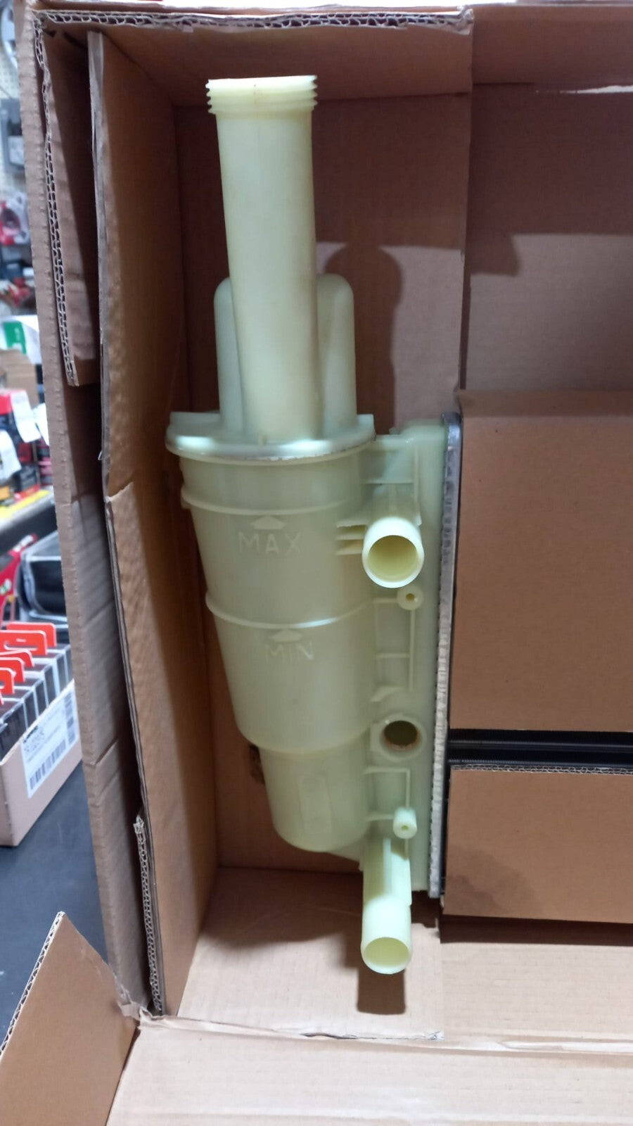 0104.3004  FRIGAIR RADIATORE ACQUA FIAT PUNTO 55-60-75  LANCIA Y