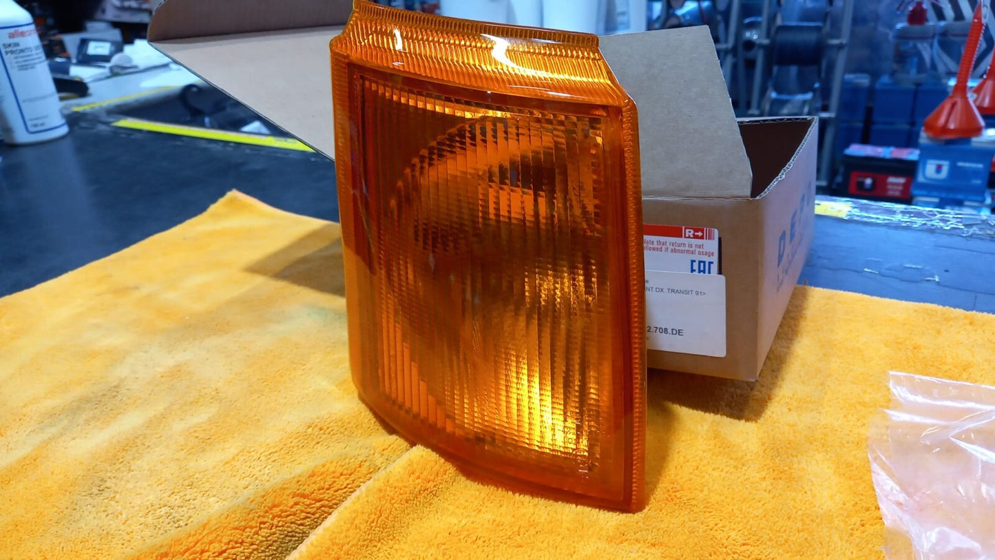 FANALE ANTERIORE FRECCIA DX DESTRA FORD TRANSIT DAL1991  AL 1999