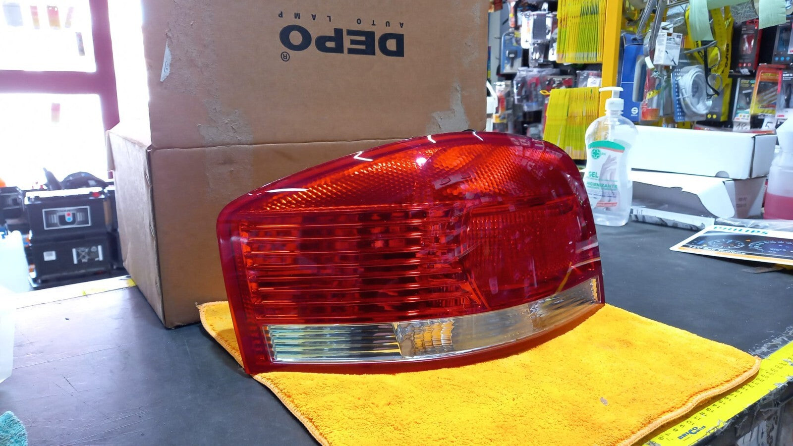 FANALE POSTERIORE DX DESTRO  AUDI A3 3 PORTE 09/03  AL 06/08