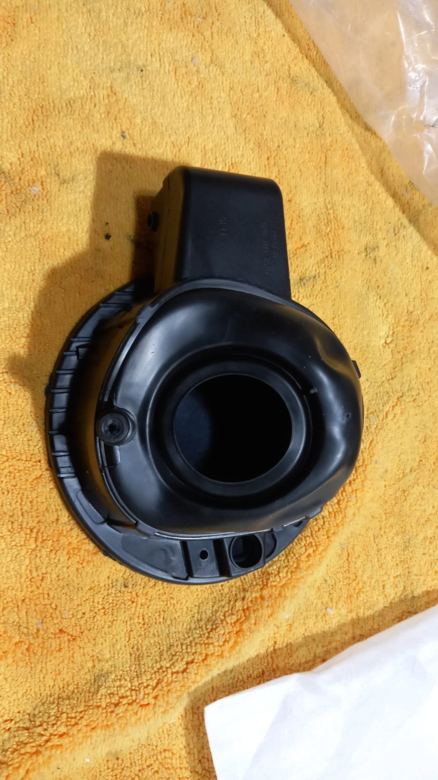 6R0809857D Coperchio  sportello  carburante Volkswagen Polo dal 2010 al 2018