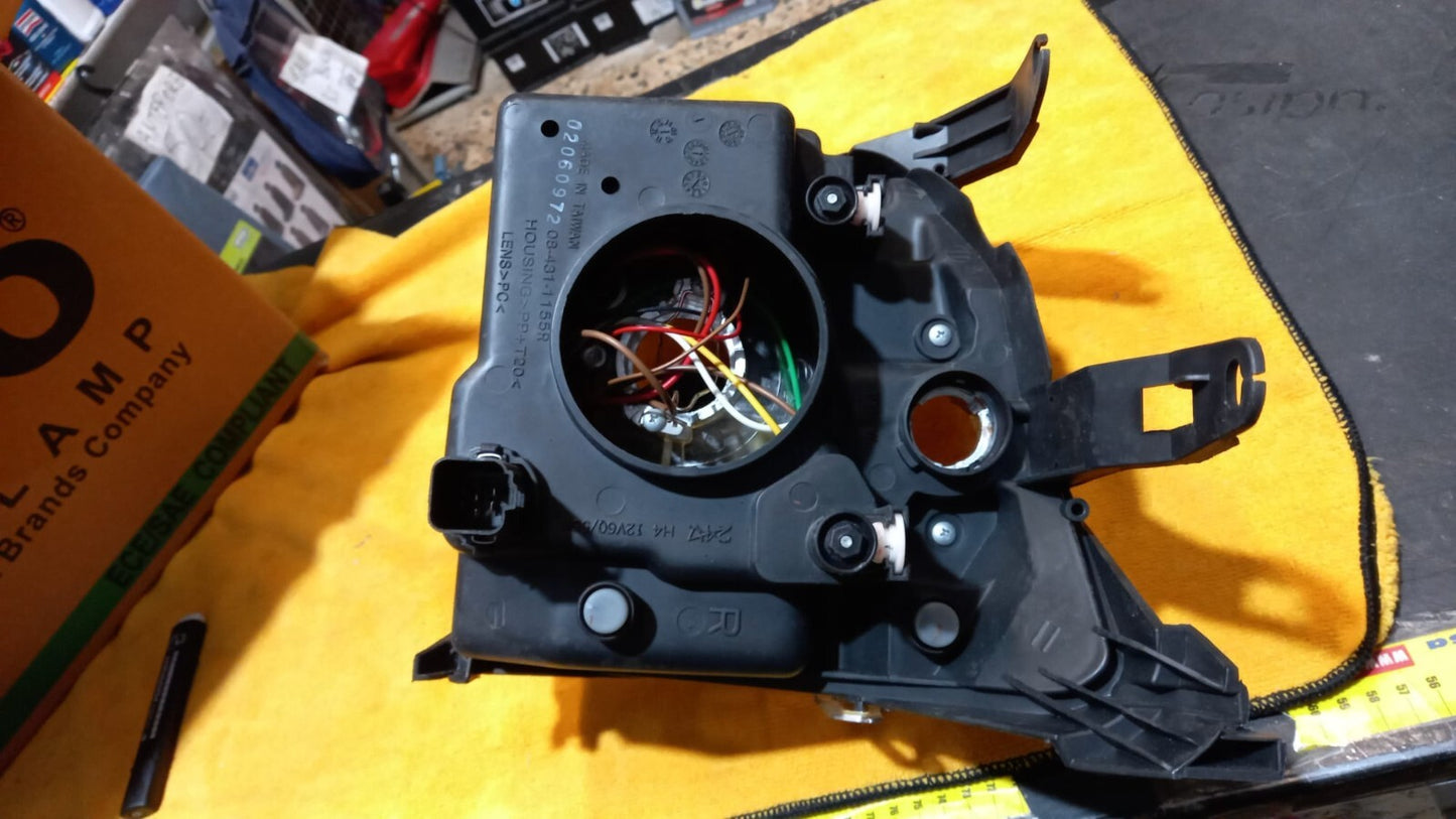 FARO FANALE PROIETTORE DX DESTRA FORD FUSION DAL 2002 AL 2006