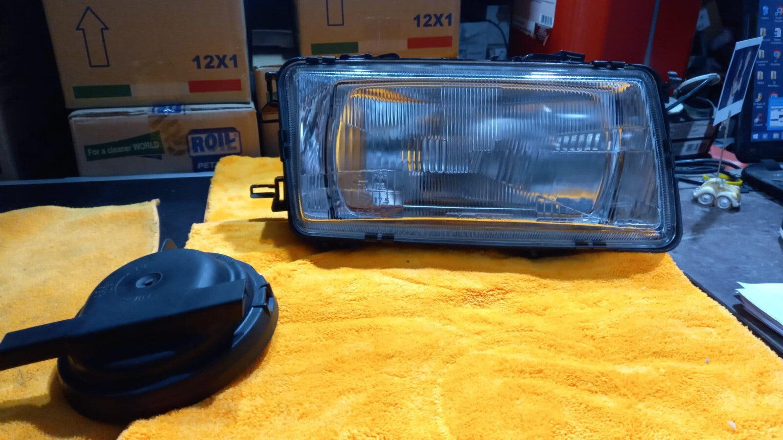 TYC 20-5083-A5-2B FARO FANALE  PROIETTORE DX DESTRO AUDI 80 DAL 1986 AL 1991