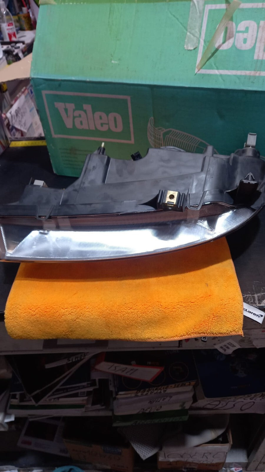 87469 VALEO PROIETTORE SX SINISTROH4 RENAULT - MEGANE - Mod. 07/99 - 10/02