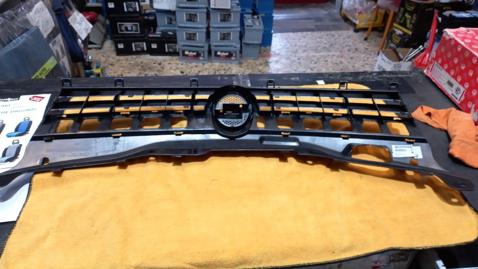 GRIGLIA S/MODAN OPEL ASTRA H  DAL 2004 AL 2007