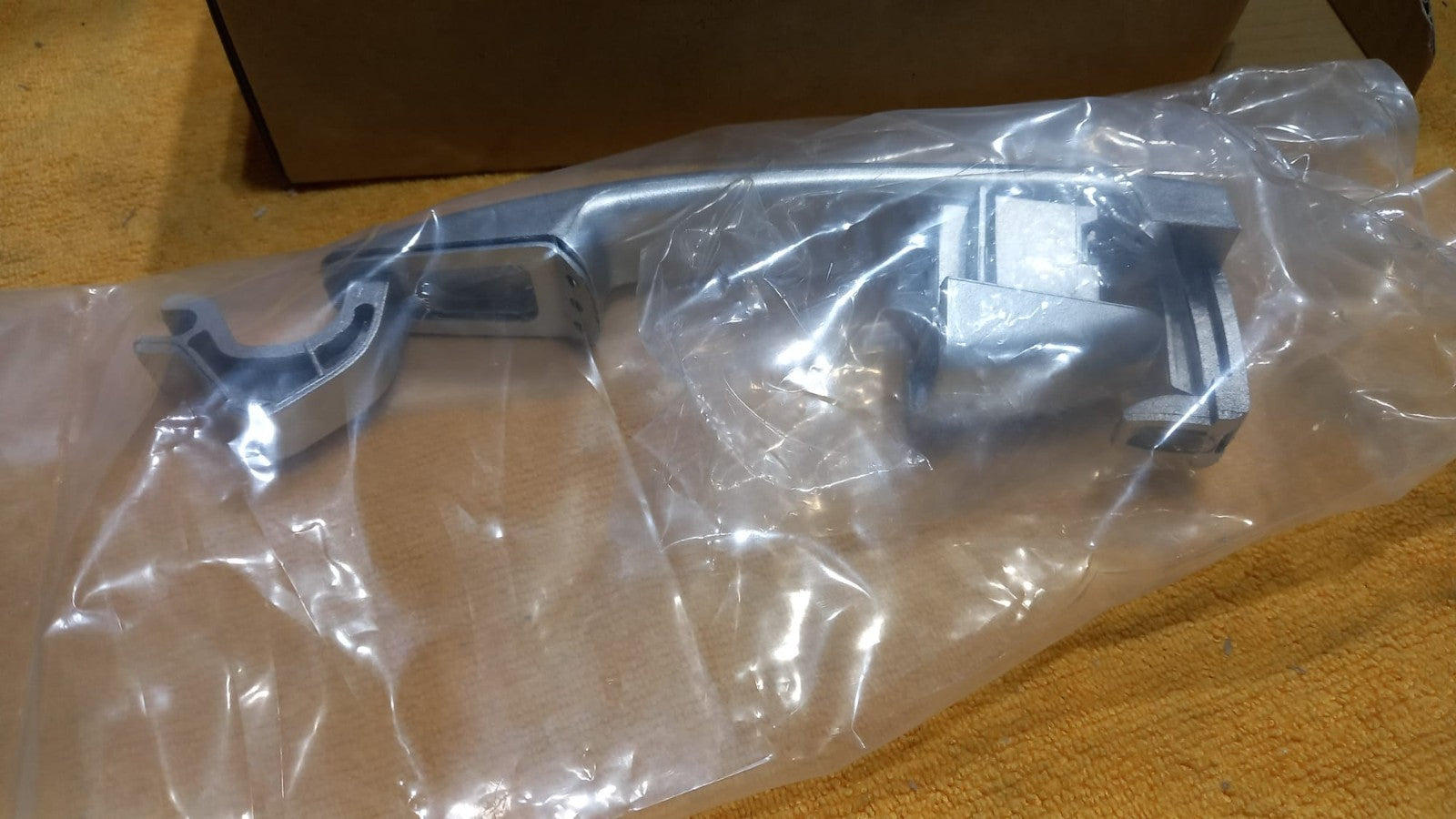 PG7208017 =9101KH MANIGLIA ESTERNA PEUGEOT 3008- 5008 CITROEN C3- DS3