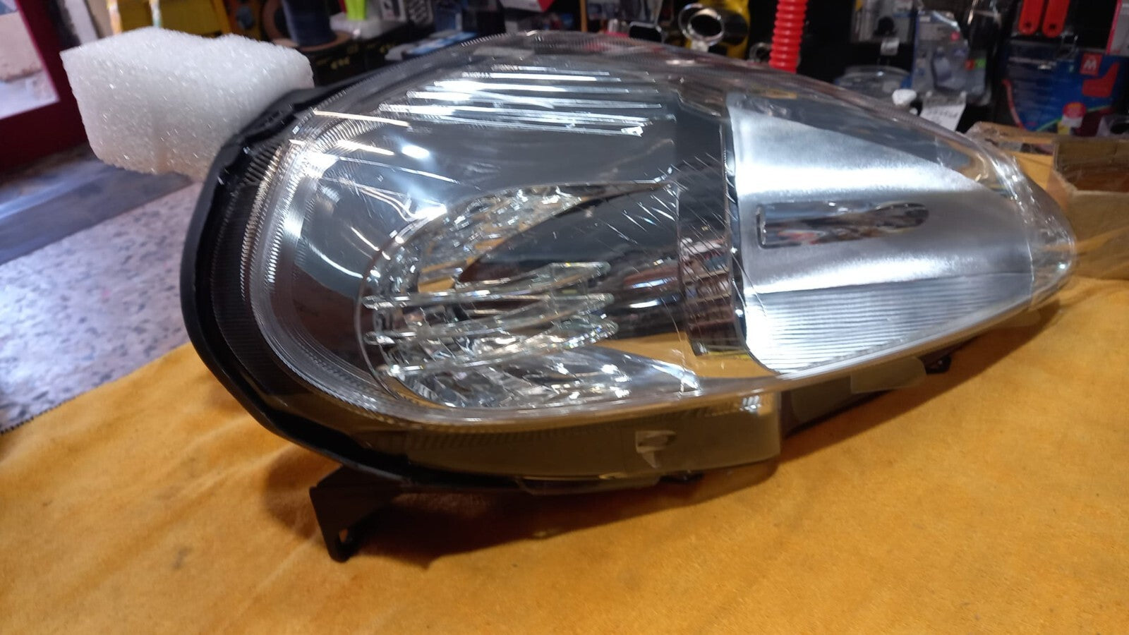 FARO FANALE PROIETTORE DX DESTRO FIAT GRANDE PUNTO DAL 2005 IN POI