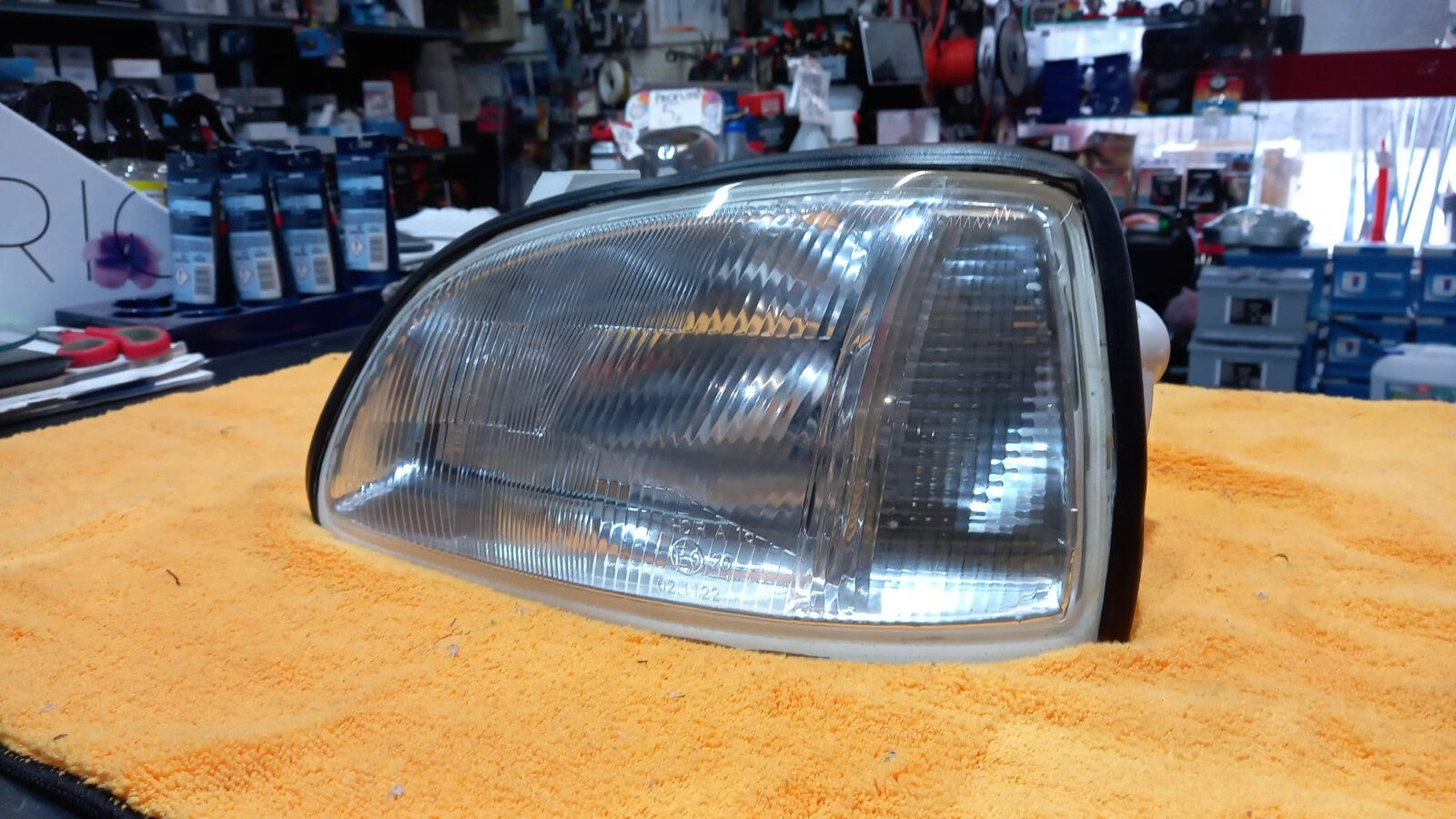 FARO PROIETTORE SX SINISTRO RENAULT CLIO DAL 1996 AL 1998
