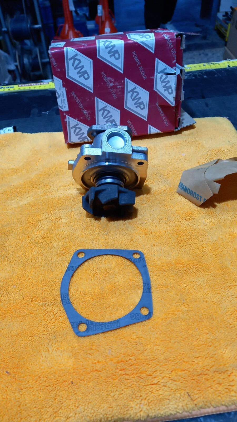 KWP 10559 POMPA ACQUA FIAT UNO,