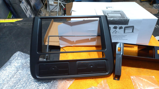 KIT MONTAGGIO MASCHERINA AUTORADIO DOPPIO DIN PER FIAT GRANDE PUNTO TUTTE