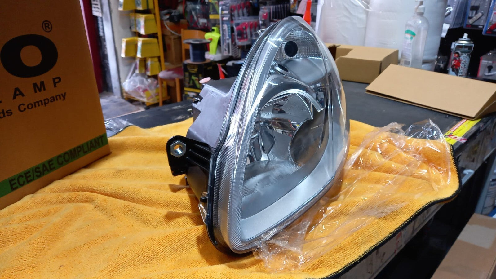 FARO FANALE PROIETTORE SX SINISTRO LANCIA YPSILON 2006 IN POI CON PRESA LATERALE