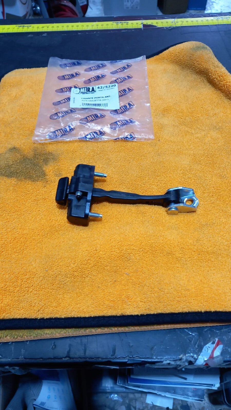 TIRANTE PORTA SI MONTA A DX DESTRA -E A SX SINISTRA GIULIETTA 2010 +TIPO 2015