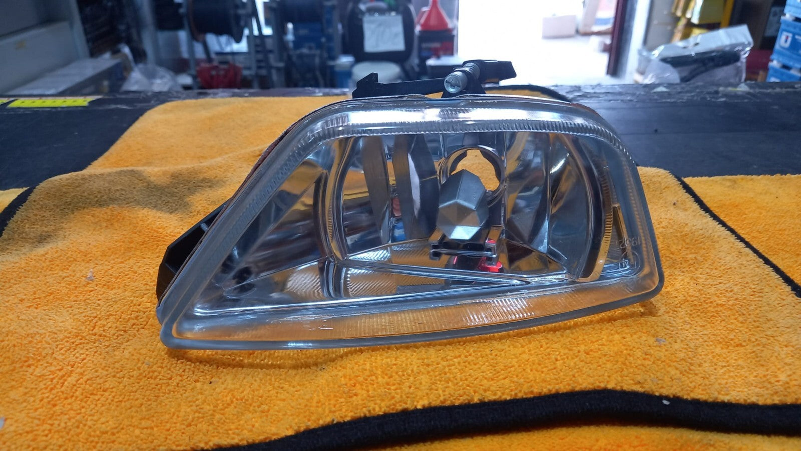 FENDINEBBIA DX DESTRO FORD FOCUS DAL 2001 AL 2004