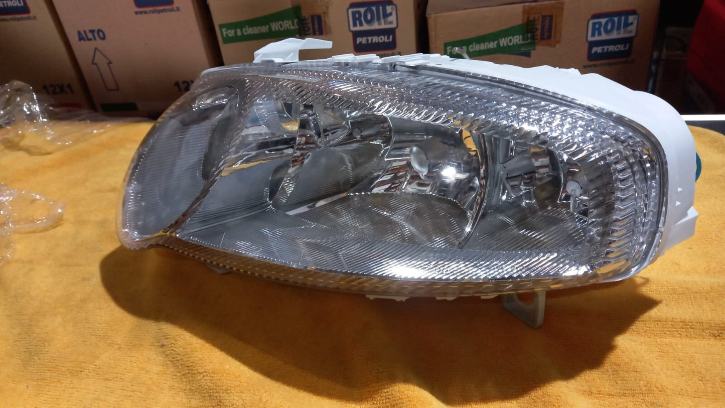 PROIETTORE FARO FANALE SX SINISTRO ALFA 147 DAL 2000 AL 2004