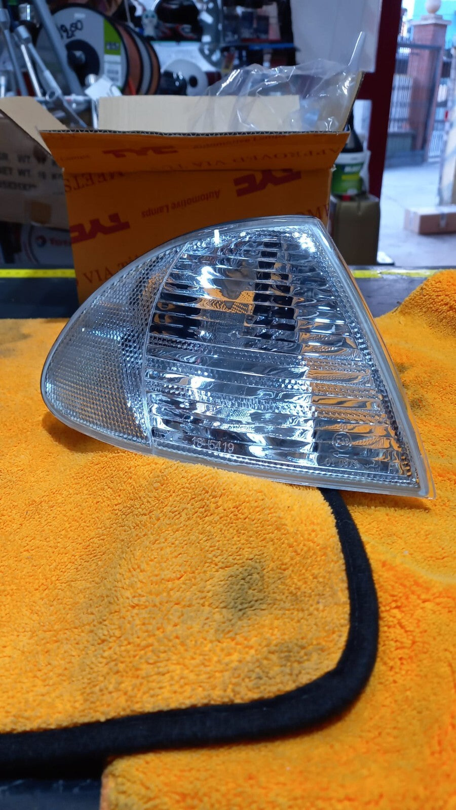 FANALE FRECCIA ANTERIORE SX SINISTRA BIANCO BMW SERIE 3 E46 DAL 1998 AL 2001