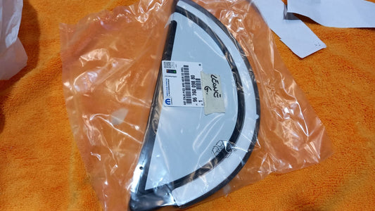 9676009880 FISSO PARAFANGO POSTERIORE SX SINISTRO  PEUGEOT 208 DAL 2012 IN POI