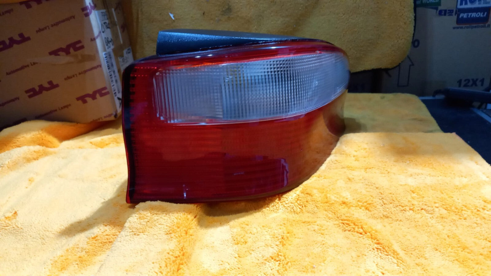 TYC 11-0020-01-2 FANALE POSTERIORE SX SINISTRO  CITROEN SAXO DAL 1999 AL 2002