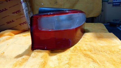 TYC 11-0020-01-2 FANALE POSTERIORE SX SINISTRO  CITROEN SAXO DAL 1999 AL 2002