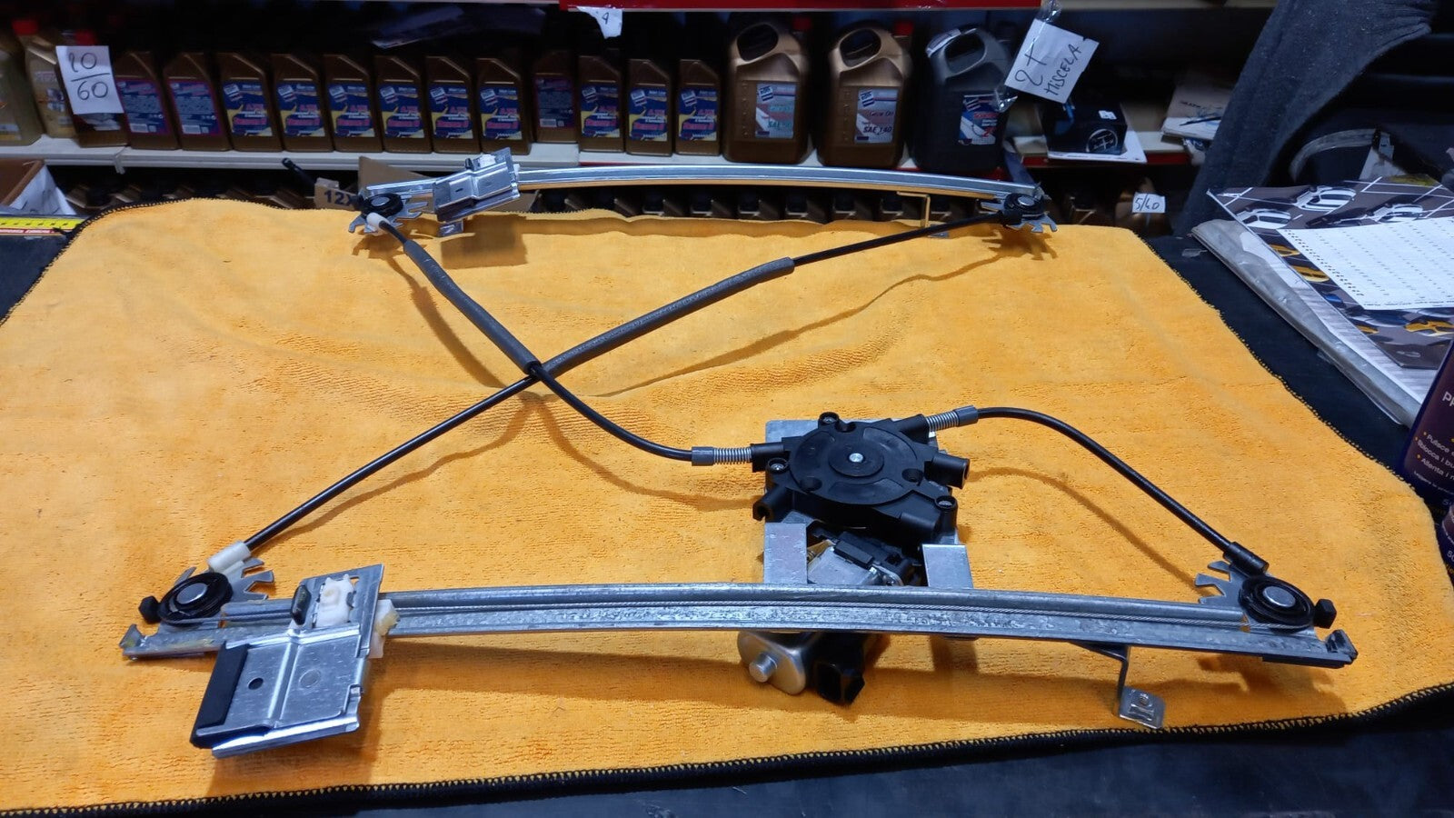 KIT ALZAVETRO-CRISTALLO ANTERIORE SX SINISTRO LAND ROVER FREELANDER DAL 1998 POI