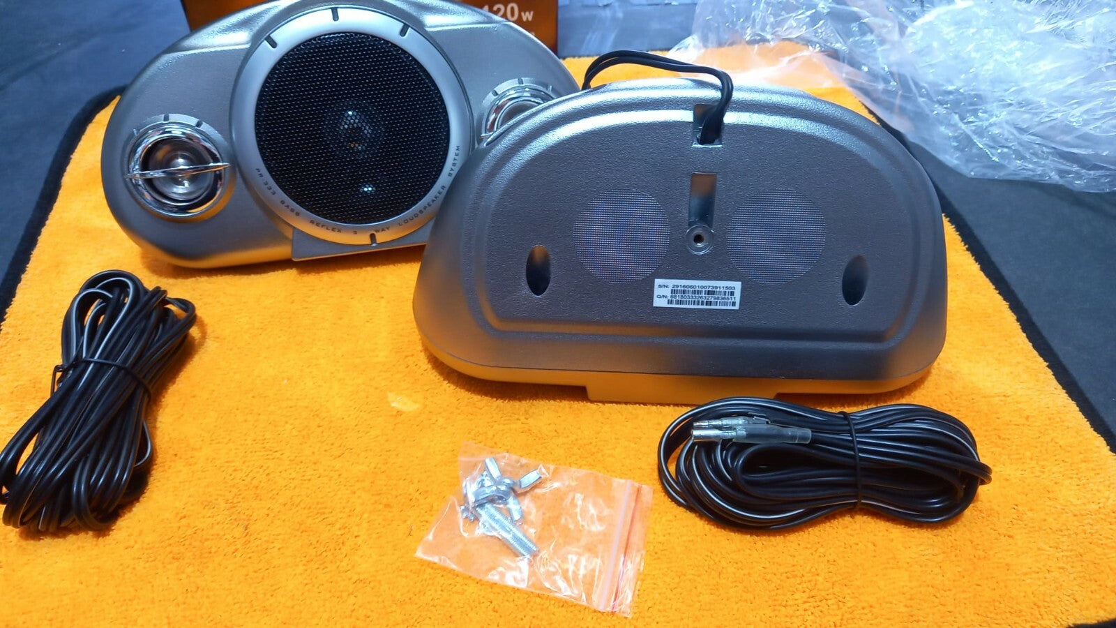 ALTOPARLANTI  120W INCASSATI PER TUTTE LE AUTO, CAMION, TIR, MEZZI AGRICOLI ,