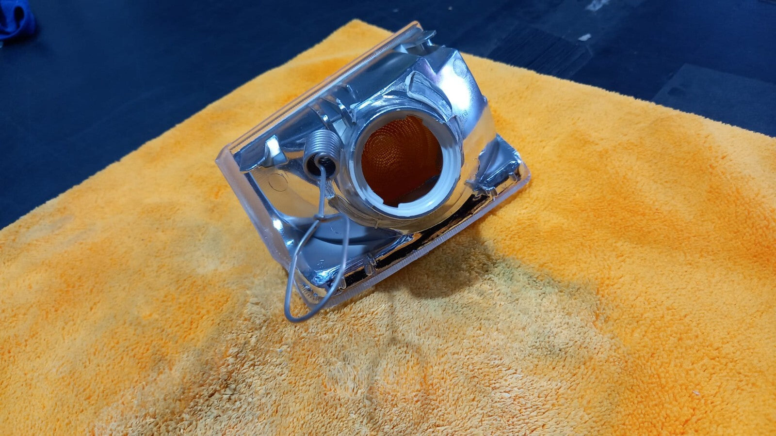 FANALE FRECCIA ANTERIORE DX DESTRA OPEL CORSA 1983 AL 1990