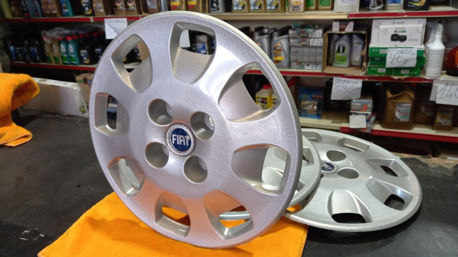 KIT 4 COPPE COPRICERCHI PER FIAT PUNTO DAL 1999 IN POI CON CERCHIO 13''