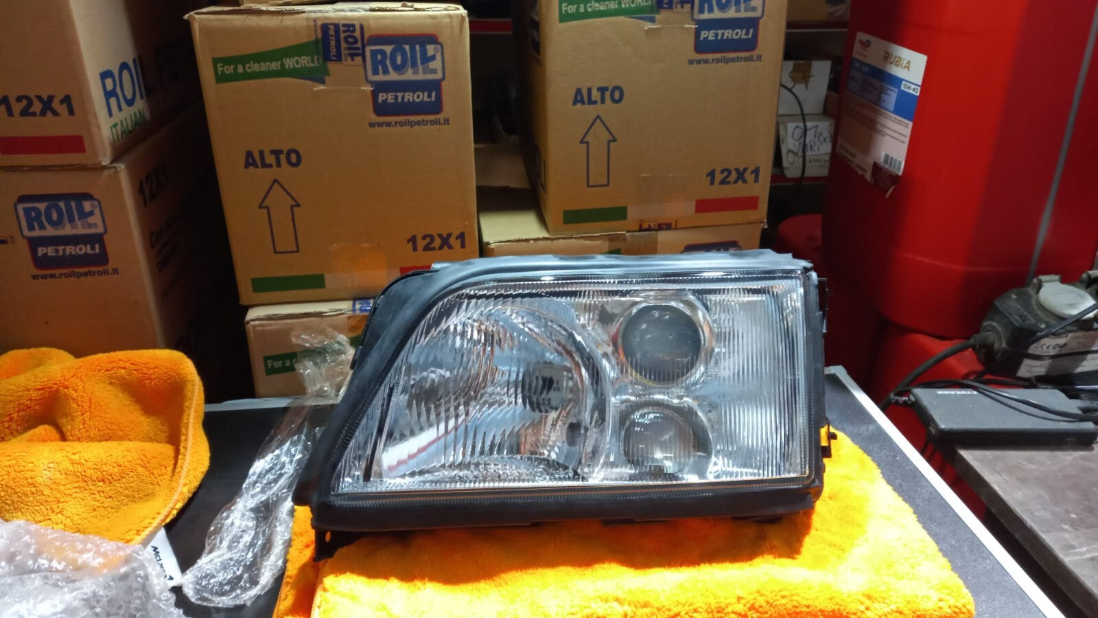 FARO PROIETTORE FENDINEBBIA SX SINISTRO AUDI A6 DAL 1994 AL 1997